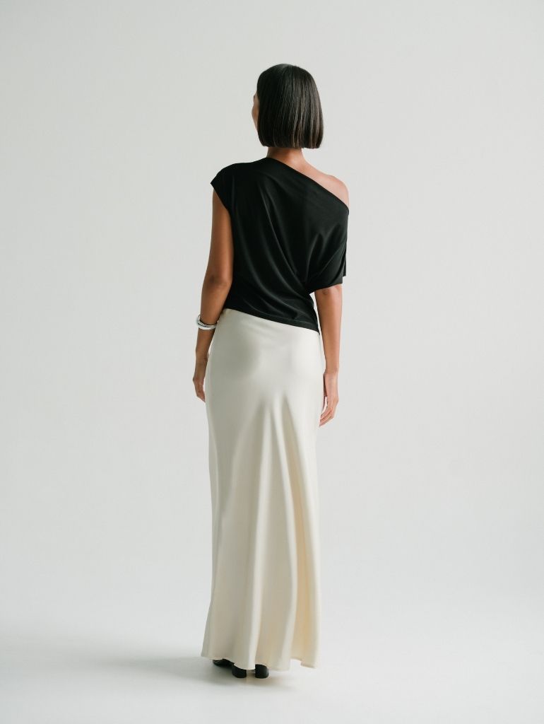 Zali Satin Skirt in Red Cherry